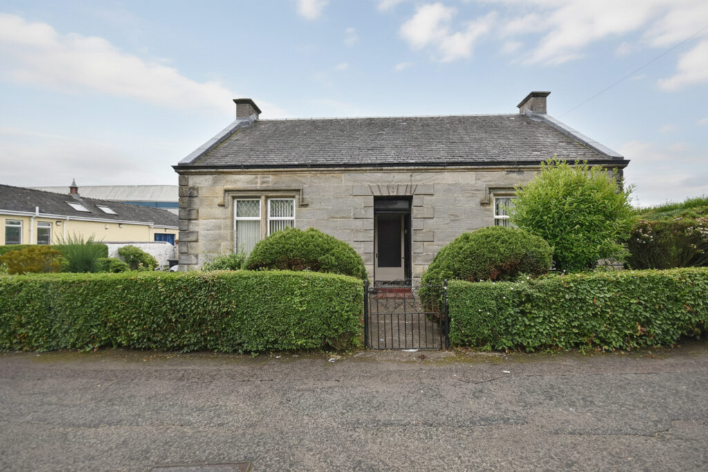 Greenside Cottage, 17 Mount Stewart Street, Carluke ML8 5EB