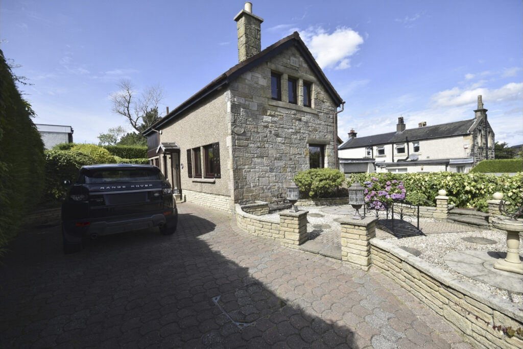 Woodville Stable, Devonview Street, Airdrie